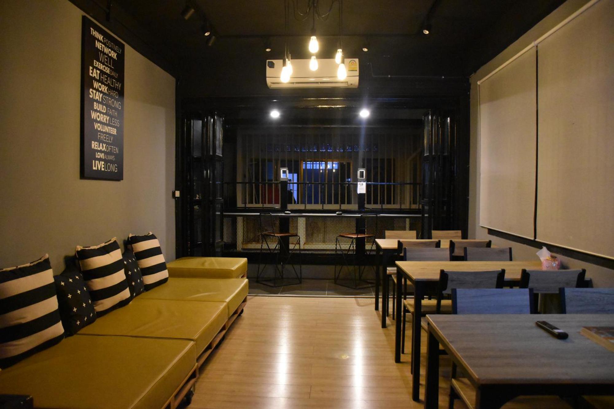 Stay At Pan Hostel Bangkok Ngoại thất bức ảnh